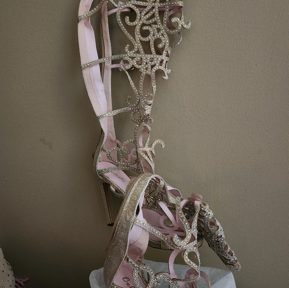 Long strapped blingy sandals - Picture 4 of 4